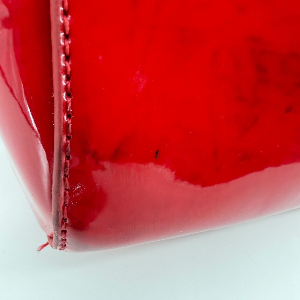 Signature Red Patent Leather Honeycomb Chain Shoulder Bag Turn Lock - Picture 8 of 12